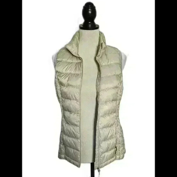 32 Degrees Jackets & Blazers - Lightweight Gray Puffer Vest – Perfect for Layering!